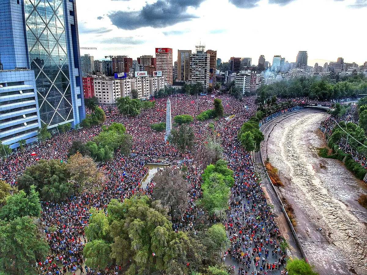 chile grafica marchas - Cuántas personas asistieron a la marcha más grande de Chile