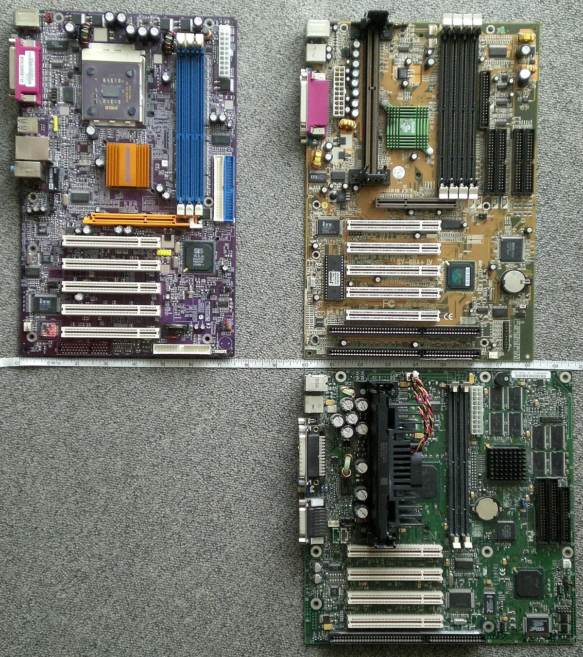 cuales son las caracteristicas en imprenta de la fuente atx - Cuántos conectores tiene una fuente ATX